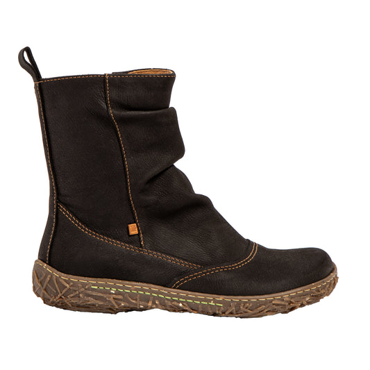 Side view leather El Naturalista winter boot
